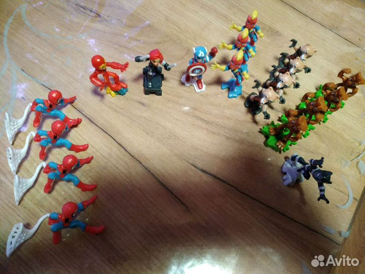 Игрушки marvel и леди баг из киндера