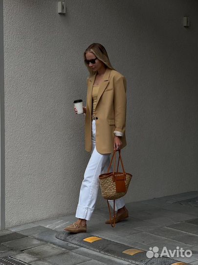 Стилист имиджмейкер