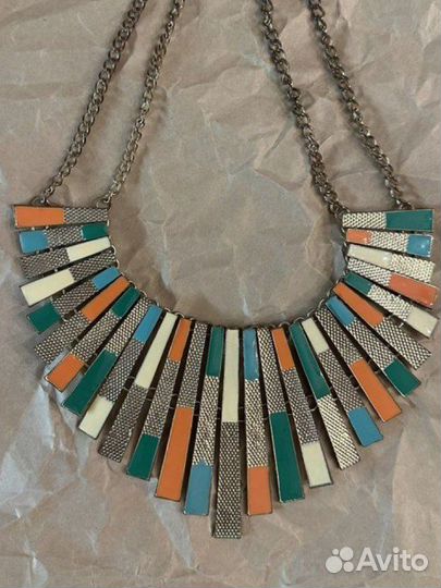 Украшение на шею из Италии