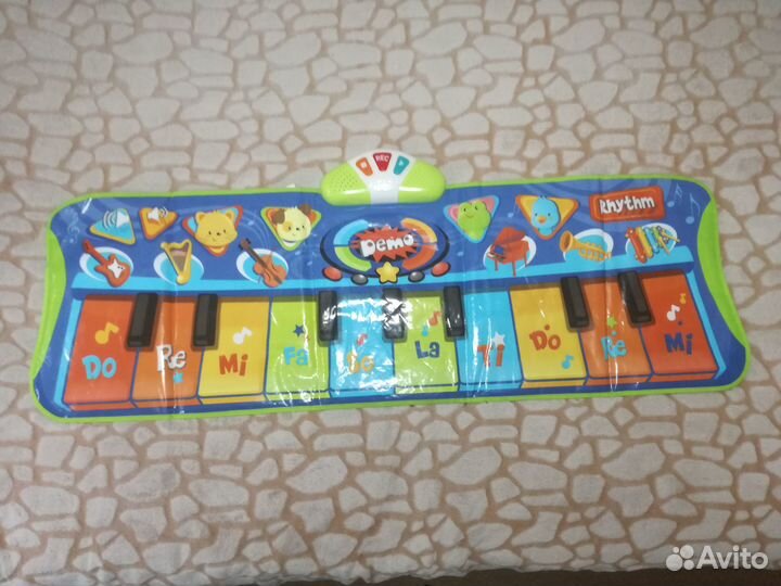 Детское музыкальное пианино коврик