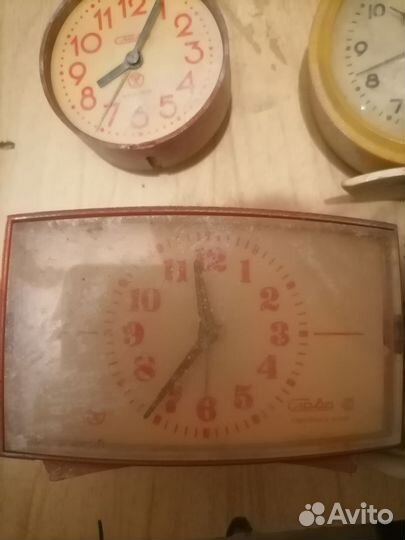 Старинные будильники Дружба, Слава, Витязь