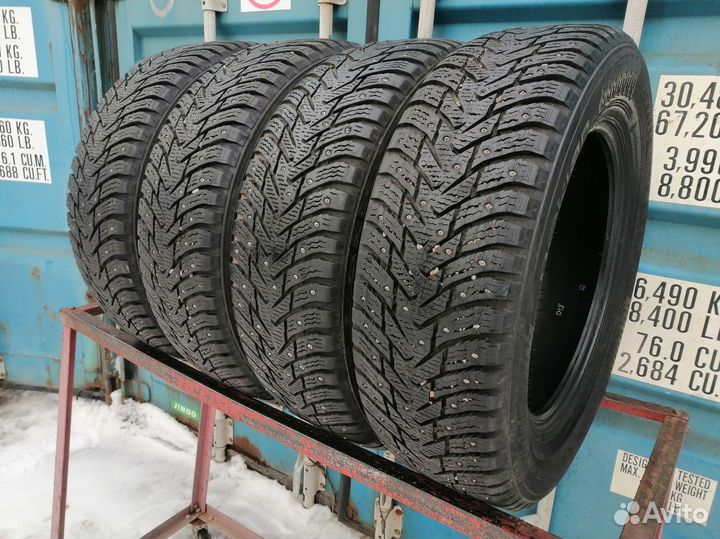 Nokian Tyres Hakkapeliitta 8 SUV 225/65 R17 106T