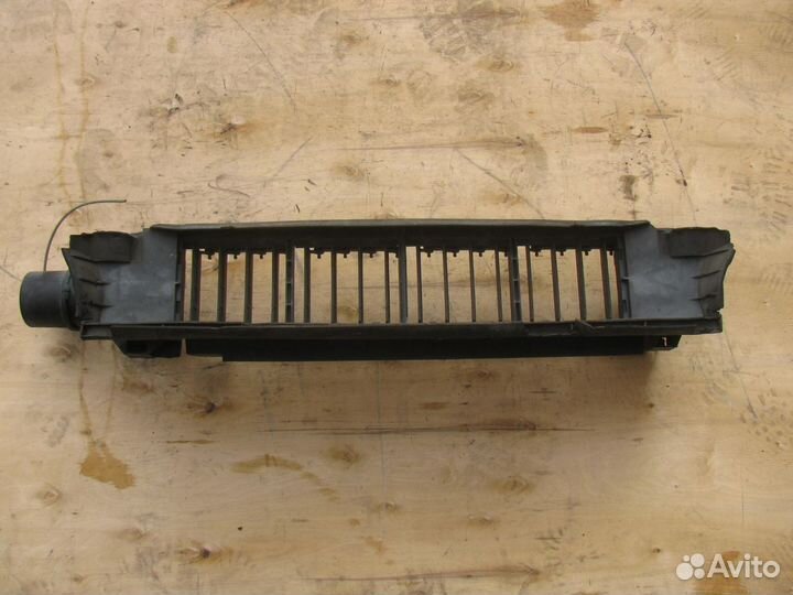 Дефлектор передний шторки Mercedes E320 W211