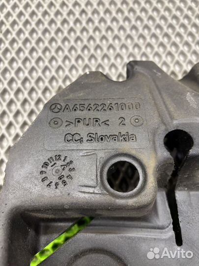 Шумоизоляция двигателя OM656 Mercedes W222