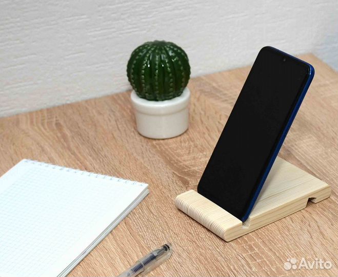 Подставка деревянная для телефона. Держатель для с