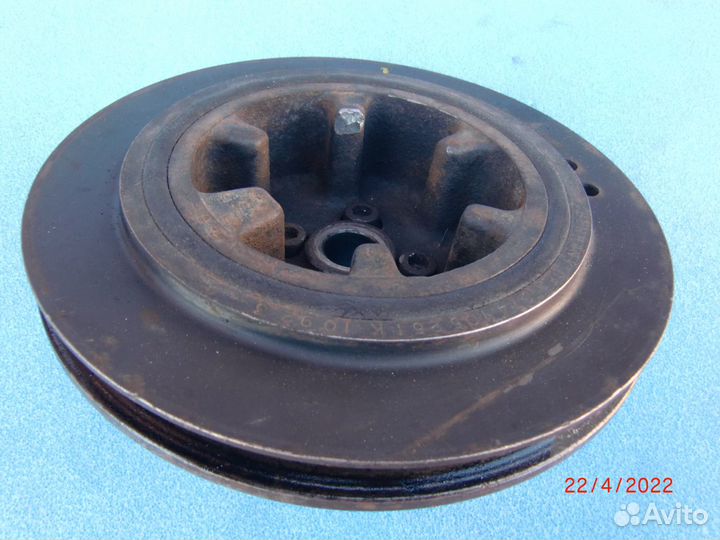 VW Transporter T4 1991-1996г шкив коленвала 2.4 D