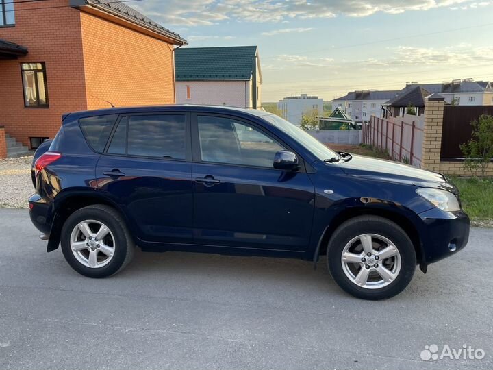 Toyota RAV4 2.0 AT, 2006, 161 000 км