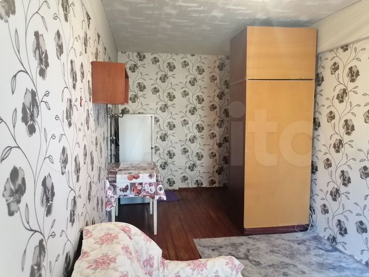 Комната 14 м² в 5-к., 3/5 эт.