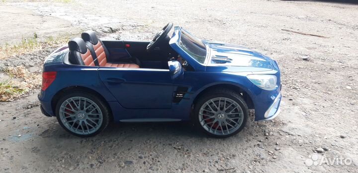 Продаётся детский электромобиль