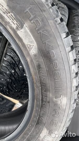 Nokian Tyres Hakkapeliitta 8 215/65 R17