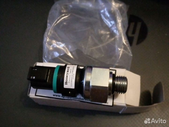 Датчик давления масла agco