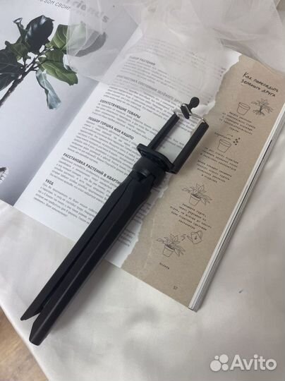 Штатив настольный для телефона