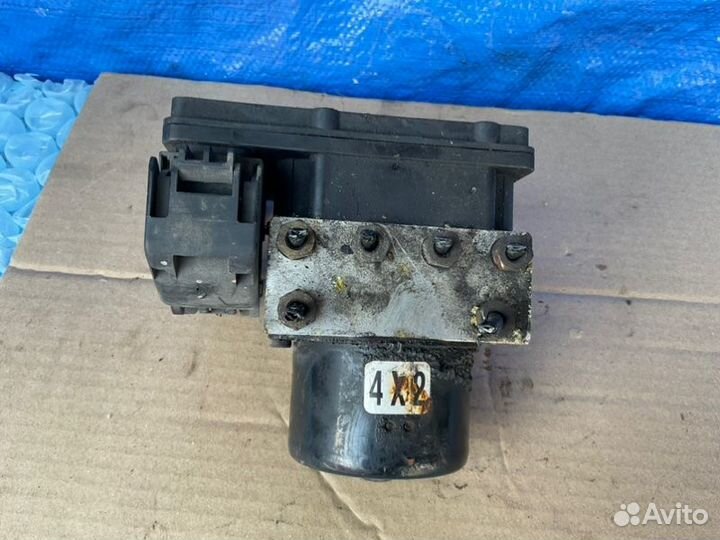 Блок abs Mazda Tribute EP3 2 2005