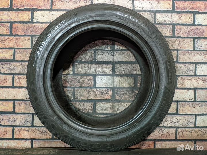 Goodyear Excellence 225/55 R17