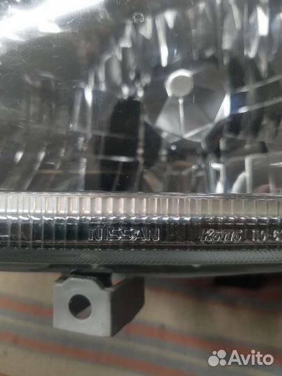 Фара Nissan pathfinder