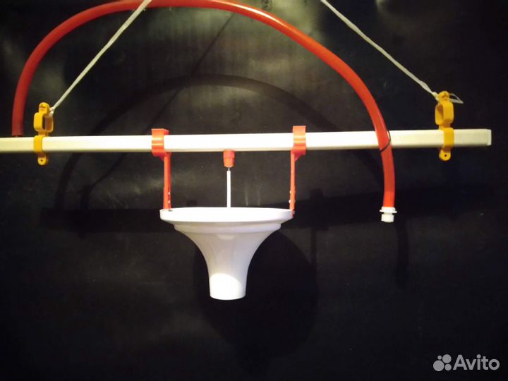 Поилка ниппельная для гусей утят