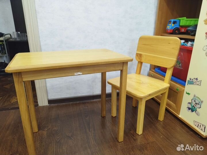 Стол и стул