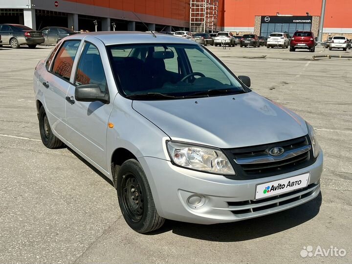 LADA Granta 1.6 AT, 2014, 136 103 км