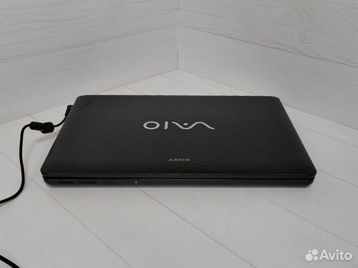 Домашний Ноутбук SSD windows 10 Intel Sony Обмен