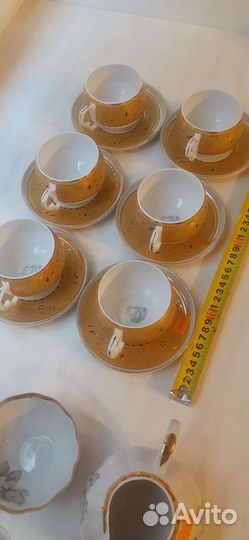 Фарфоровые чашки
