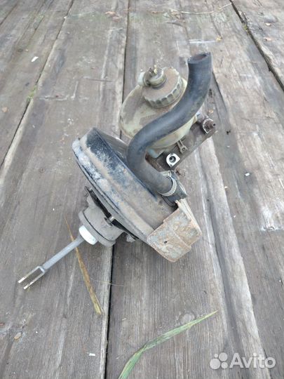 Вакуумный усилитель тормозов passat b3