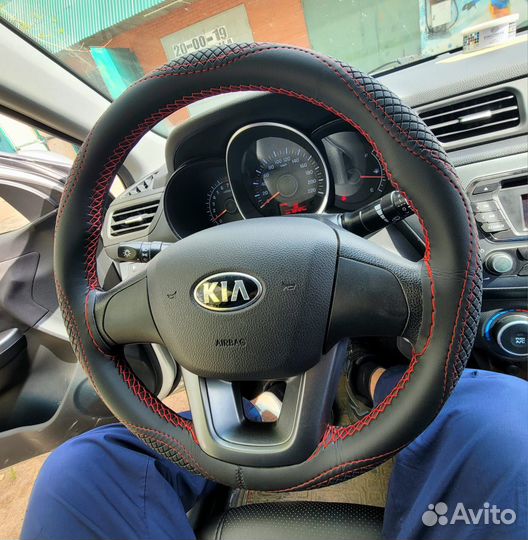 Оплетка на руль со шнуровкой