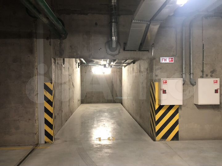 Машиноместо