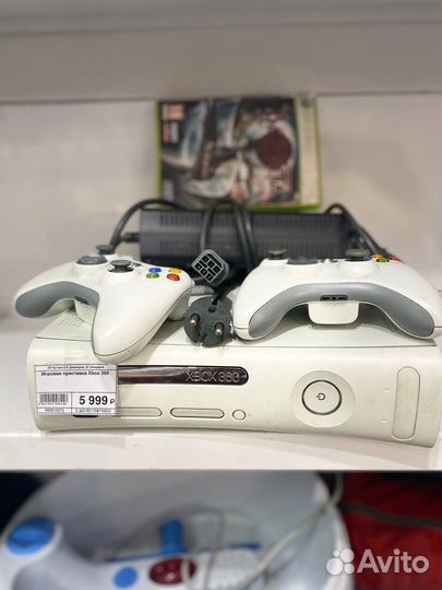 Игровая приставка Xbox 360