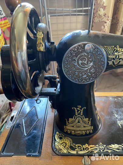 Швейная машина зингер ручная