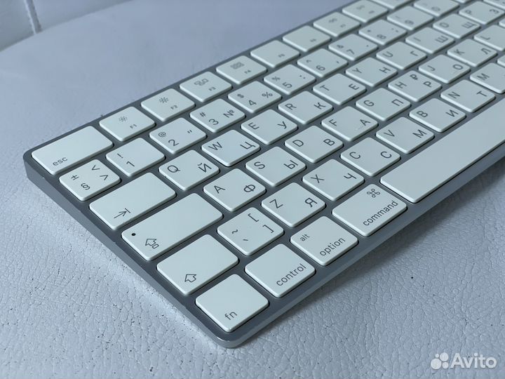 Клавиатура Apple Magic Keyboard 2 полностью рабоча