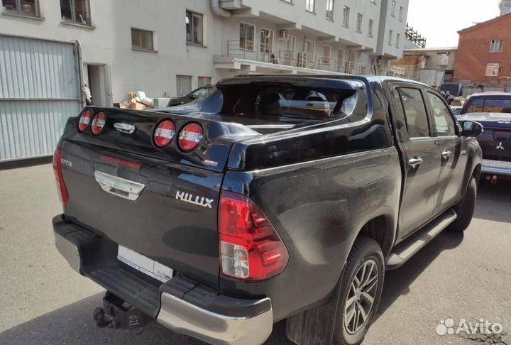 Крышка пластиковая GrandBox Тойота Хайлюкс 2015-23