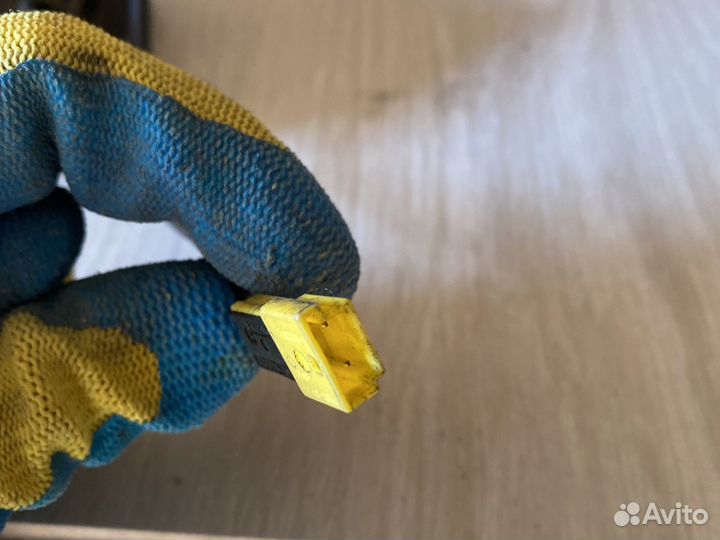 Кнопка ручка открывания багажника BMW E39