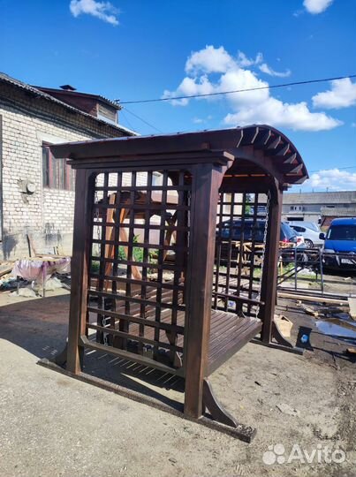Пергола с качелью своими руками