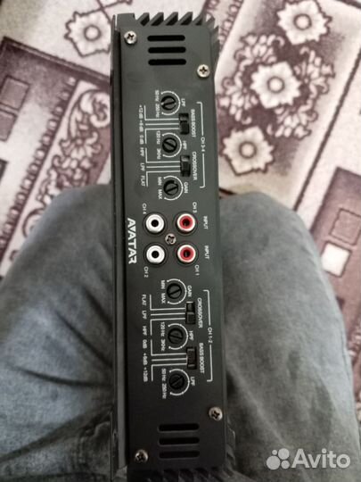 Усилитель с проводами