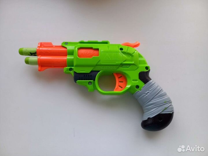 Пистолет Nerf