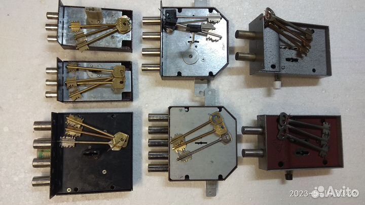 Замок гаражный дверной