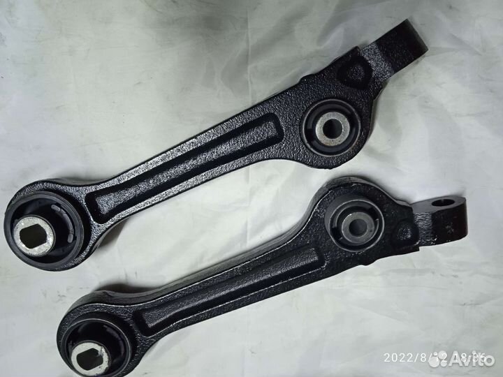 Рычаги перед chrysler C300