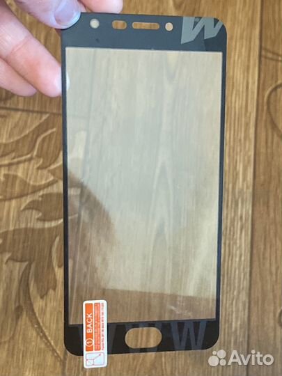 Защитное стекло Samsung Galaxy J4