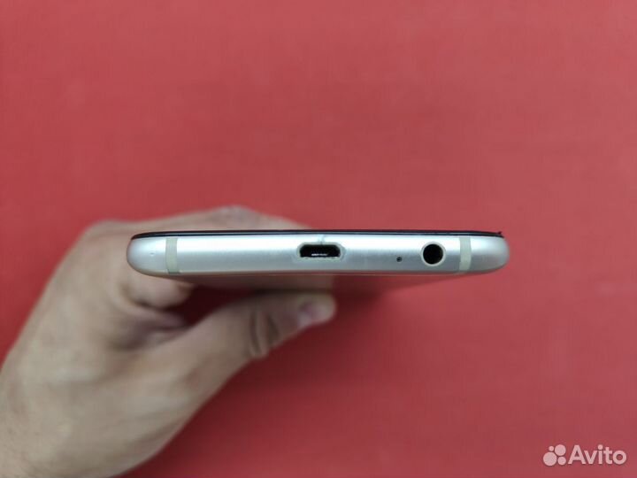 Samsung Galaxy A6+, 3/32 ГБ