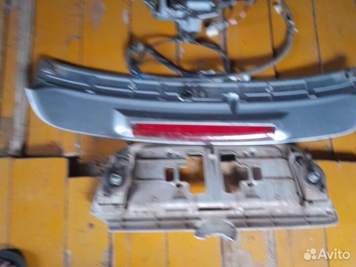 Спойлер toyota filder