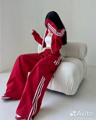 костюм adidas - Купить модную женскую одежду и обувь в Москве с доставкой