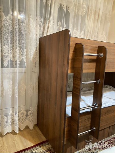 Двухъярусная кровать бу с матрасами