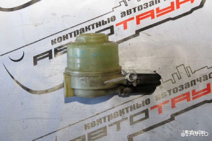 Бачок гур toyota daihatsu lexus. estima lucida lit