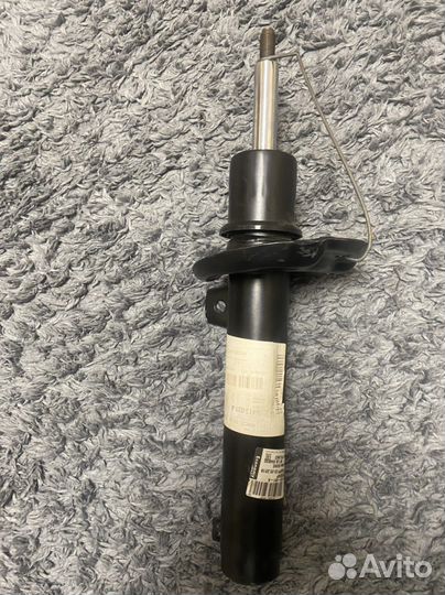 Амортизатор передний Vag Skoda VW audi jzw413031a