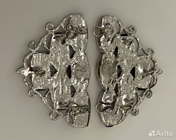 Застежка со стразами