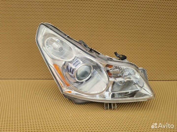 Фара передняя правая Infiniti G35 V36