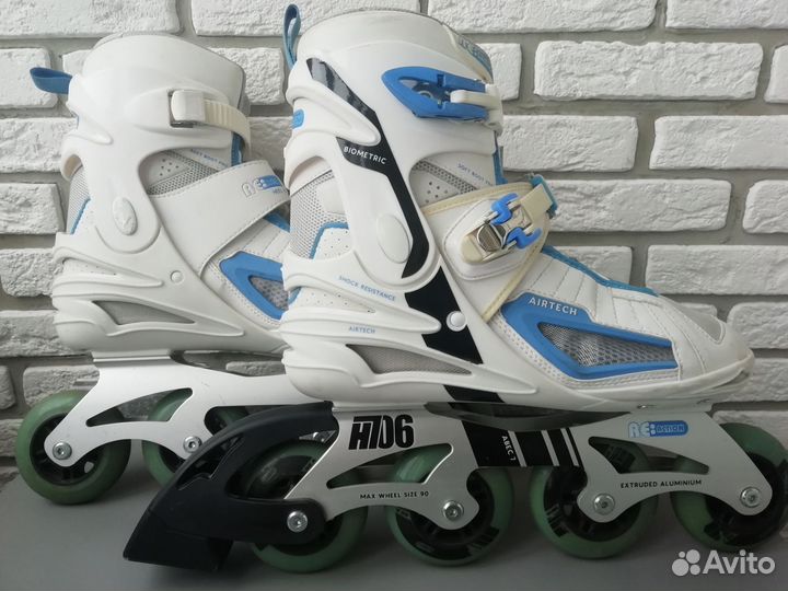 Роликовые коньки