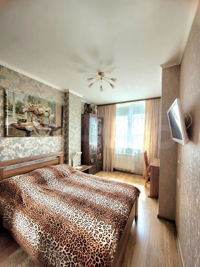 2-к. квартира, 60 м², 2/17 эт.