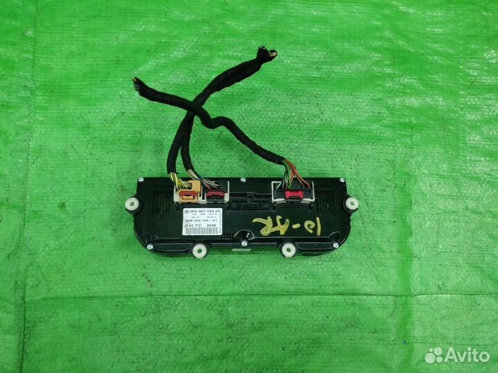 Блок климат-контроля VW Tiguan/Passat/Golf/Jetta