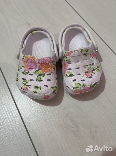 Сланцы детские crocs